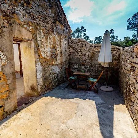 Casal Fontainhas- Country With Pool Hébergement de vacances
