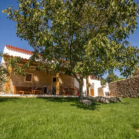 Hébergement de vacances Casal Fontainhas- Country With Pool *