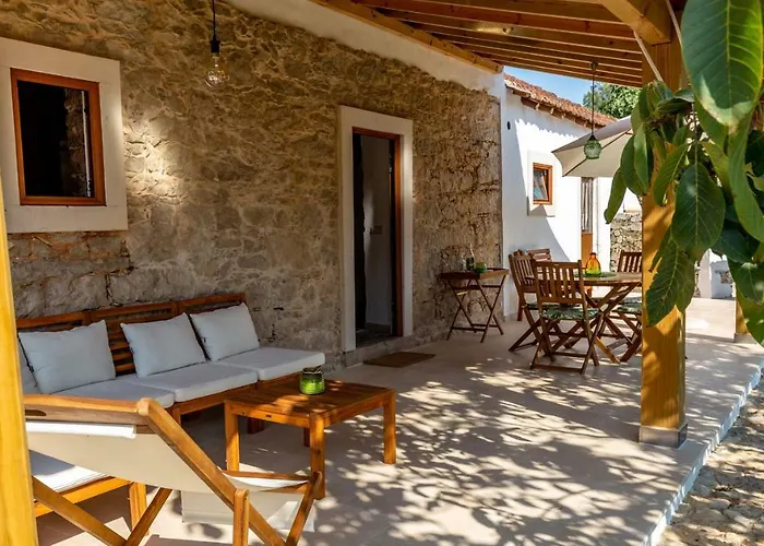 Casal Fontainhas- Country With Pool *